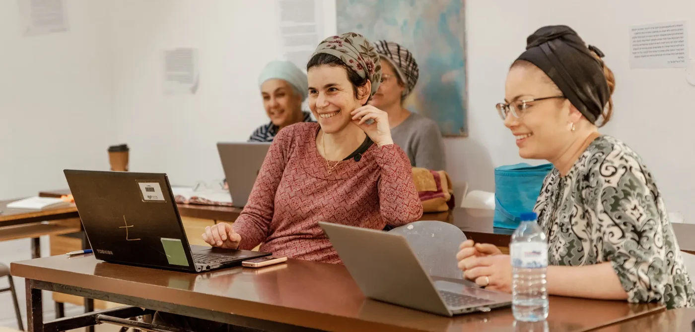 Tehila image 2 women learning